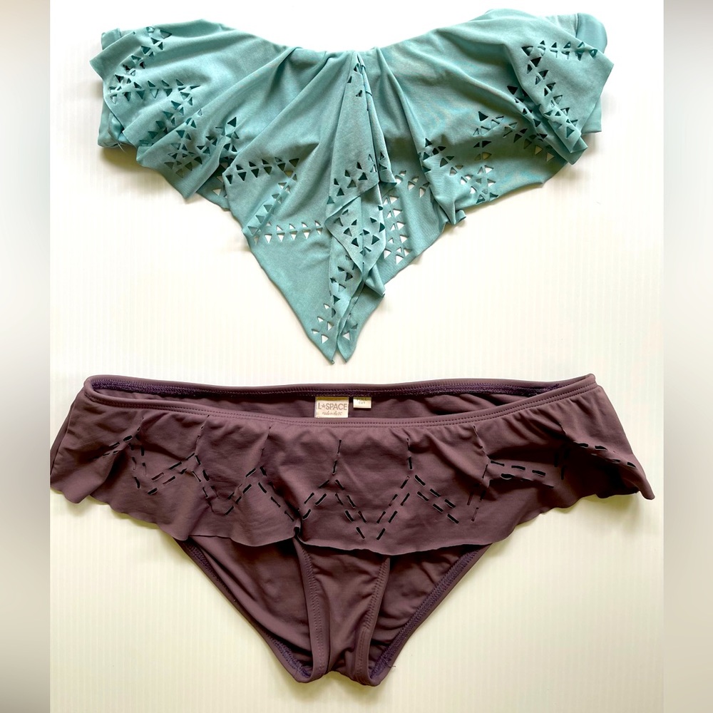 👙L*space bandeau bikini top and bottom. Medium. 👙